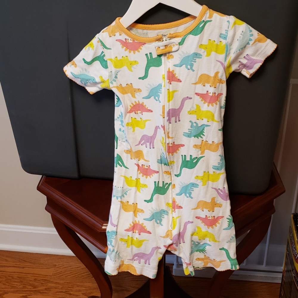 Girl's pajamas